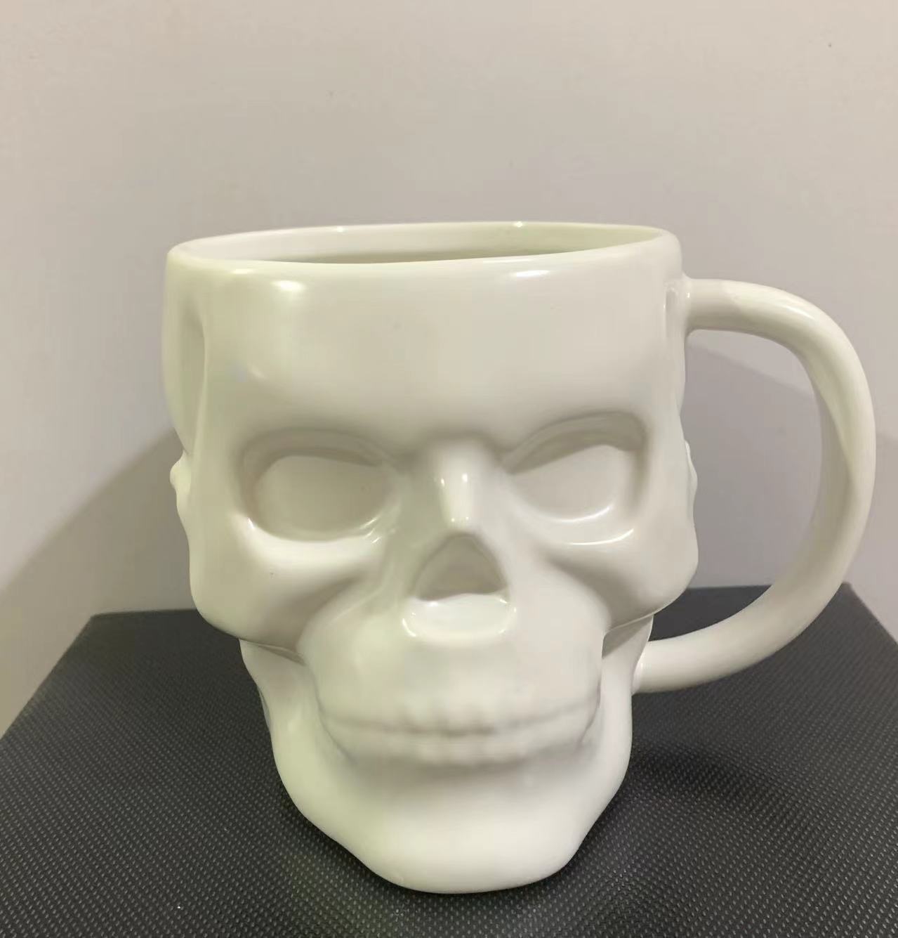Skull Bar Mug Halloween