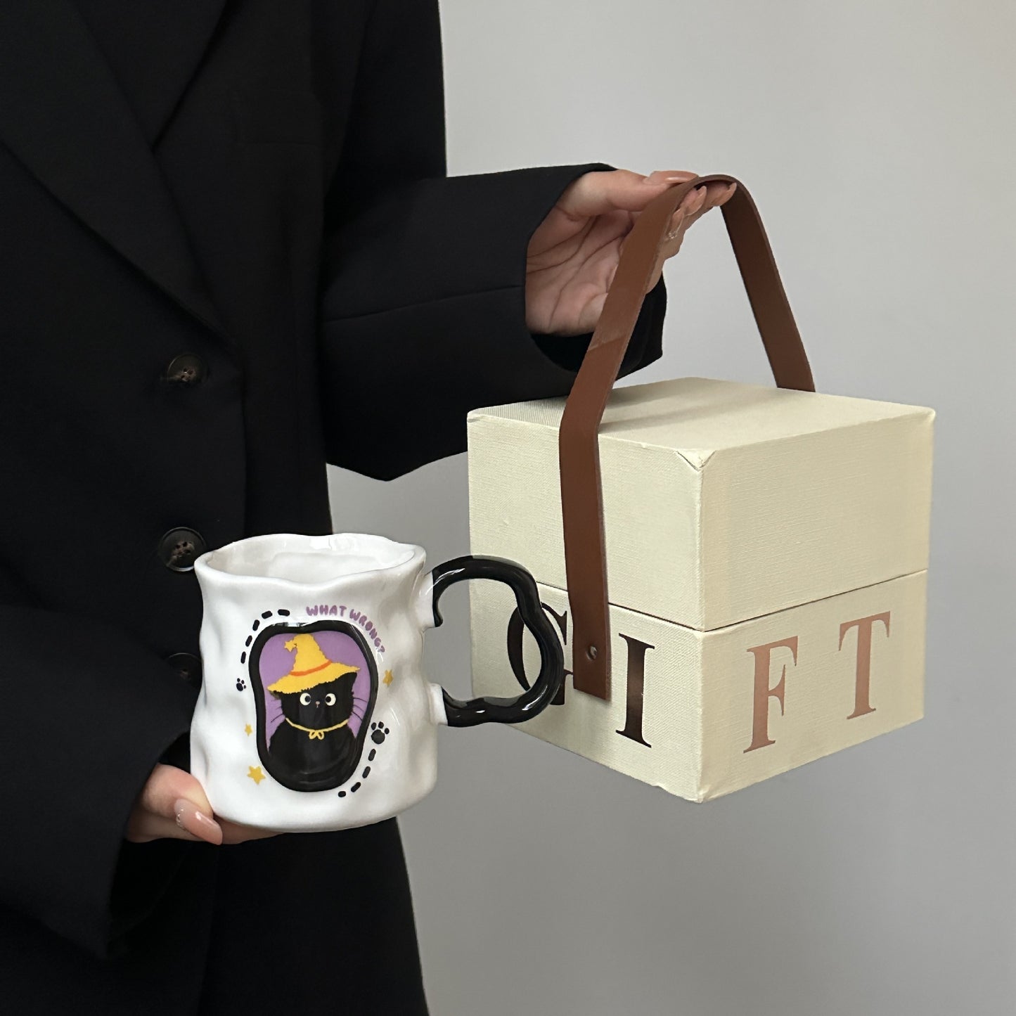 Ceramic Hand High Sense Cat Mug
