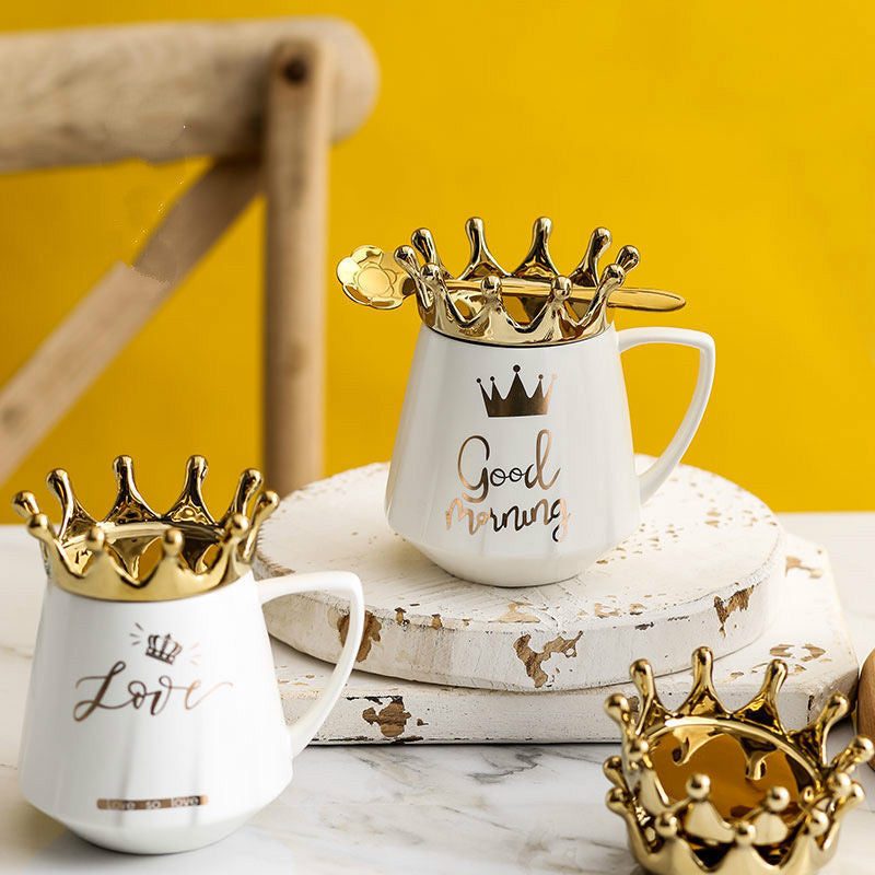Ceramic Queen  Mug with Lid Scoop